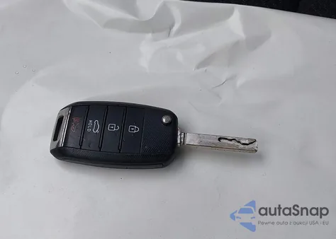 2016 Kia Optima Lx z USA, uszkodzony, nr VIN 5XXGT4L39GG012868